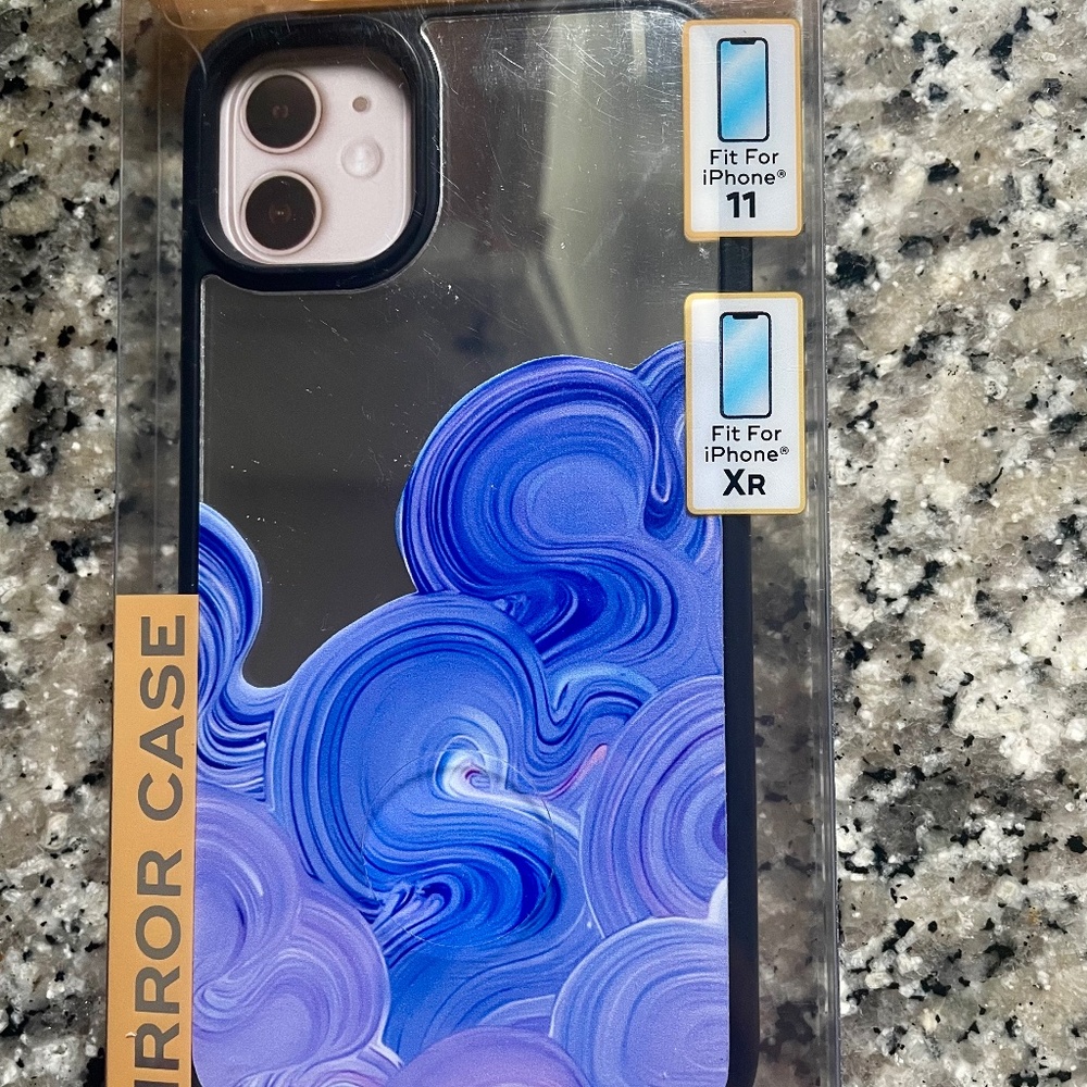 iPhone 11 / XR phone case